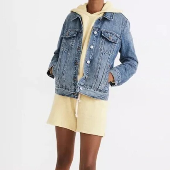 ✨NWT Madewell The Jean Jacket in Medford Wash - Picture 1 of 8
